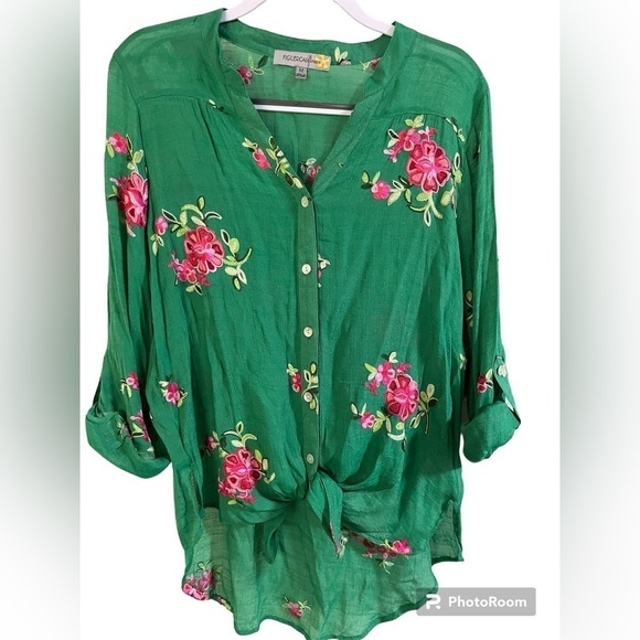 Women’s Embroidered Top - Picture 1 of 7